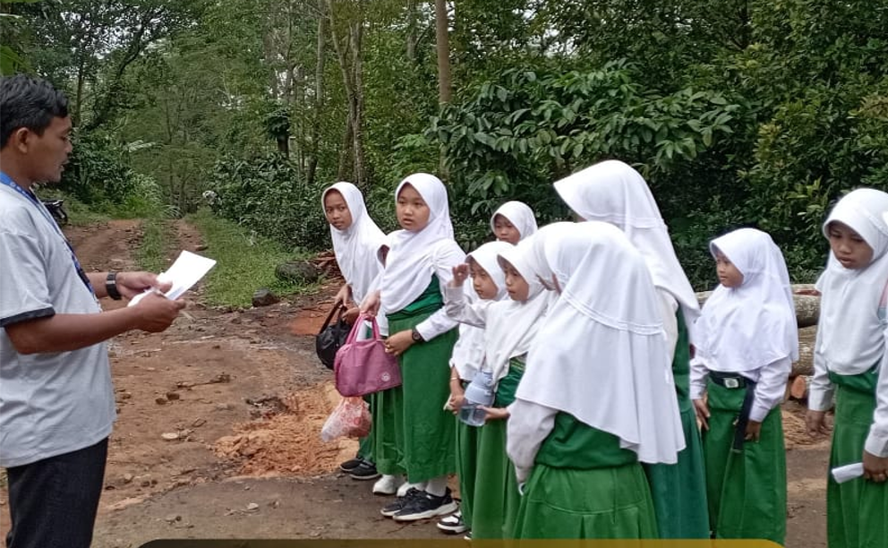 MI Muhammadiyah Mulyosari Peringati G30S/PKI dengan Napak Tilas Kebangsaan